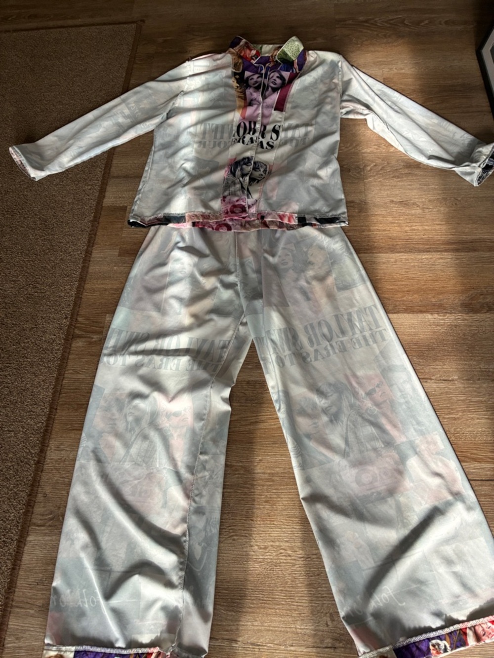 Taylor Swift PJS - Picture 8 of 8